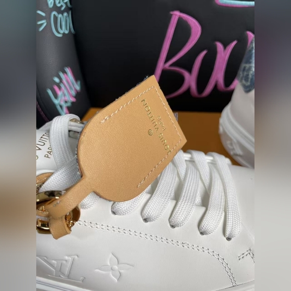 Louis Vuitton Time Out Sneaker - Picture 9 of 16